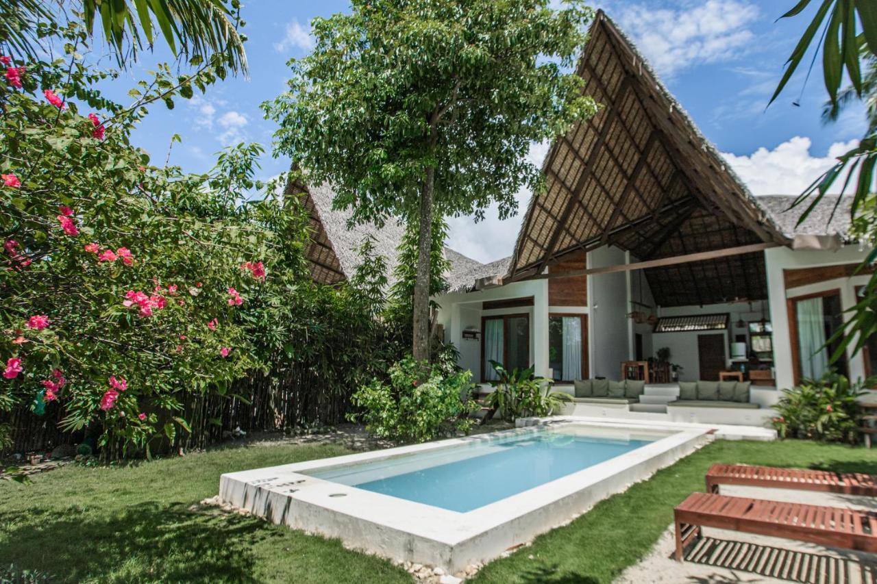 Seaclub Siargao Villa General Luna  Exterior photo